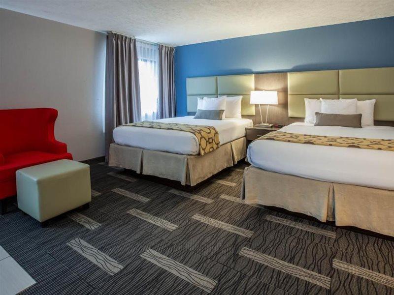 Baymont By Wyndham Traverse City Exterior foto