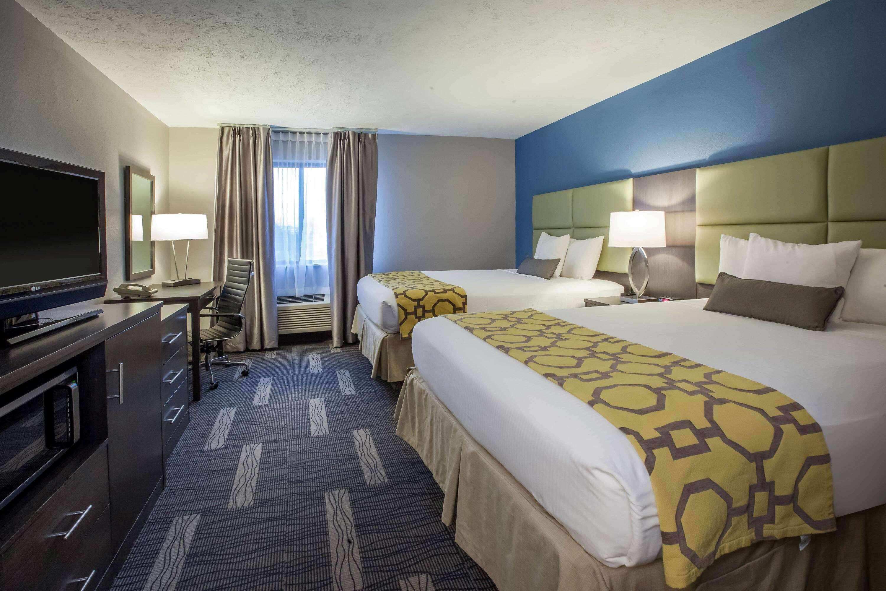 Baymont By Wyndham Traverse City Exterior foto