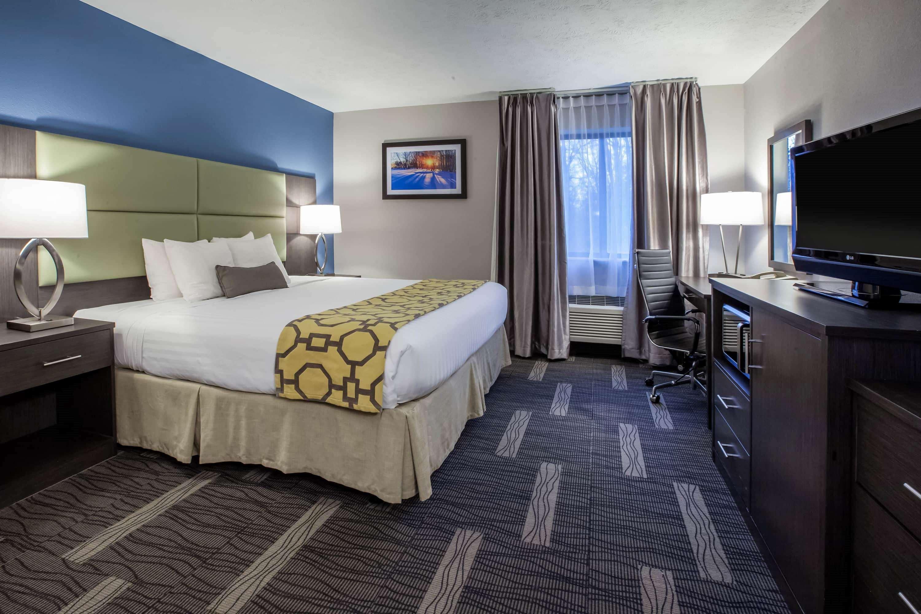 Baymont By Wyndham Traverse City Exterior foto